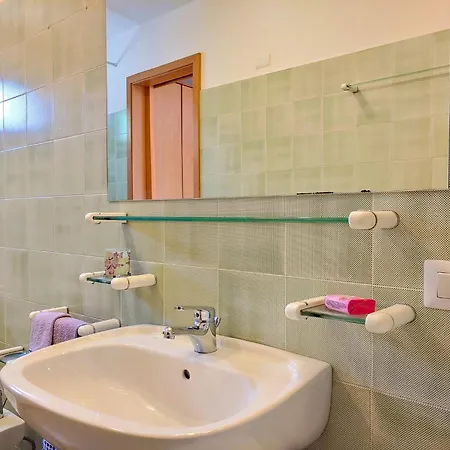 Maccale Am Apartment Acquaseria